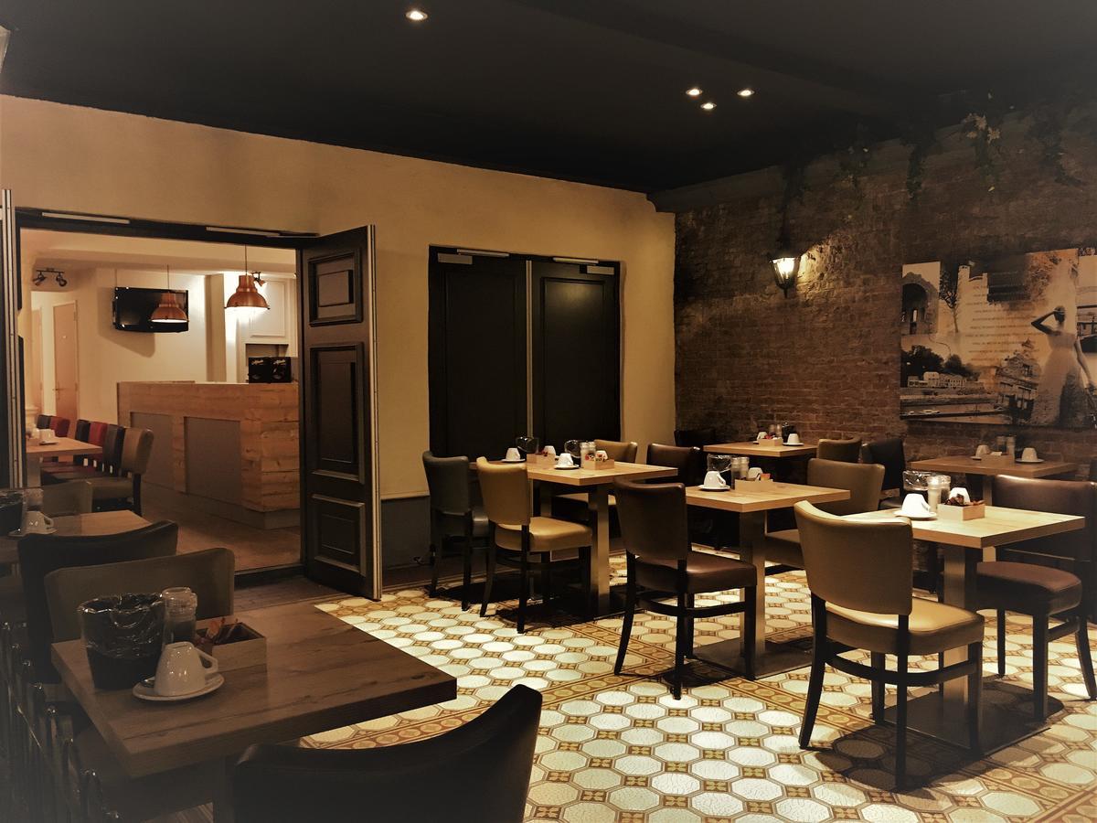 Hotel Courage ניימכן מראה חיצוני תמונה